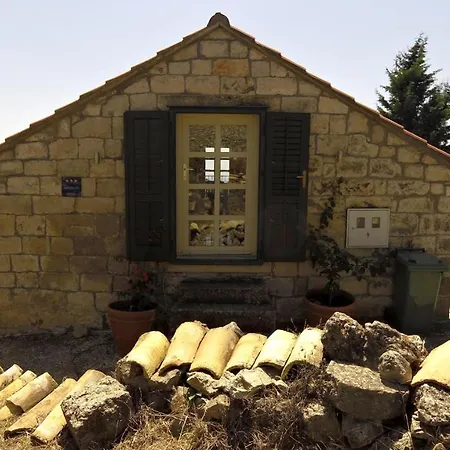 Skylight - Two Bedroom With Swimming Pool And Garden View Močići