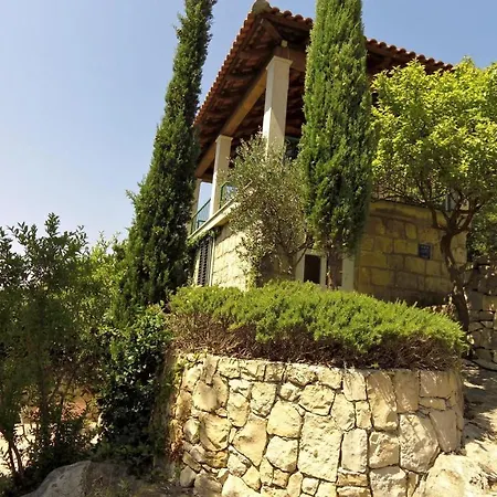 Skylight - Two Bedroom With Swimming Pool And Garden View Apartment Mocici