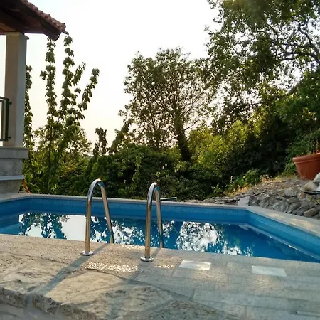 Apartment Skylight - Two Bedroom With Swimming Pool And Garden View *